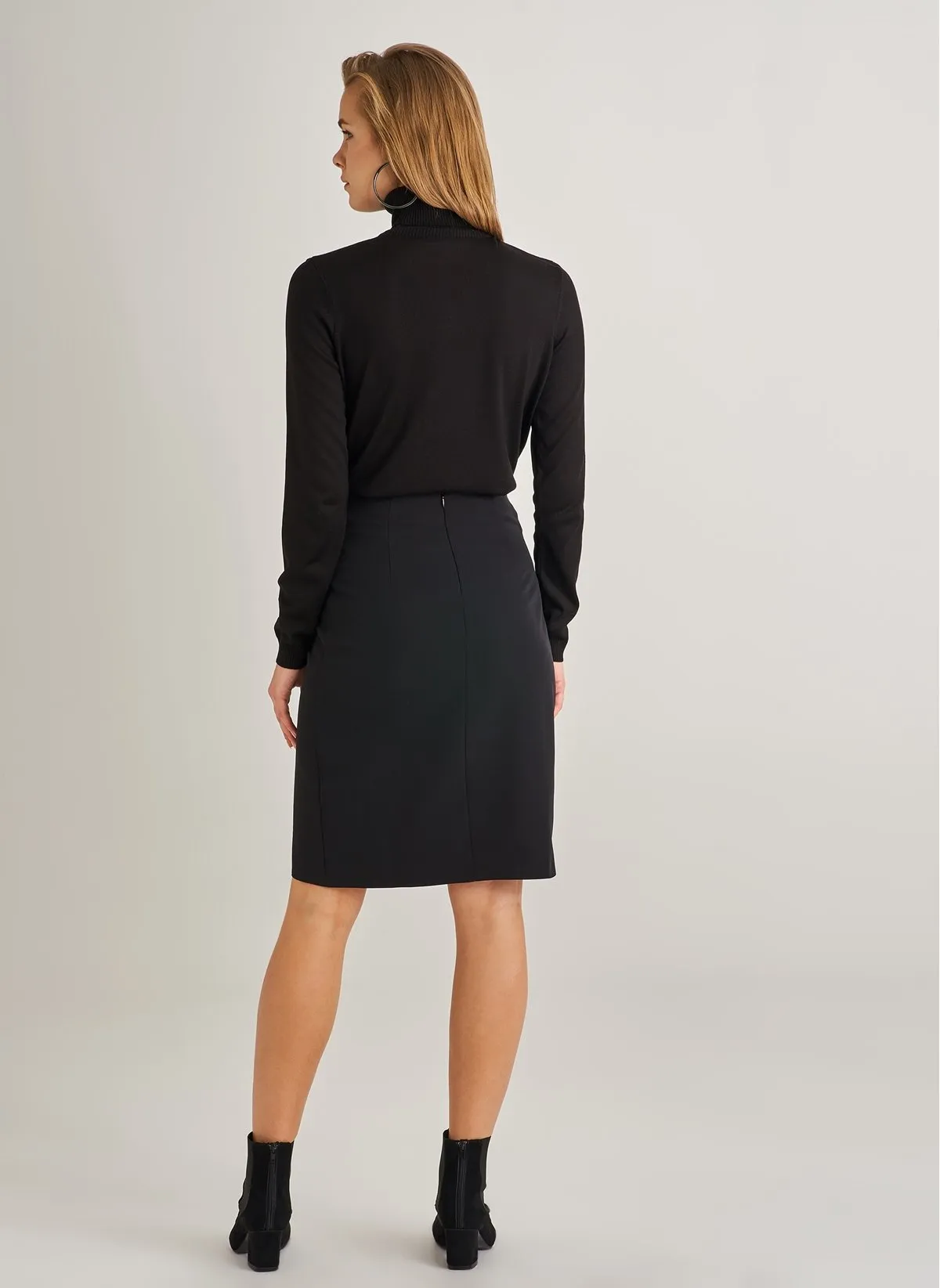 1056 Black Binded Wrap Skirt