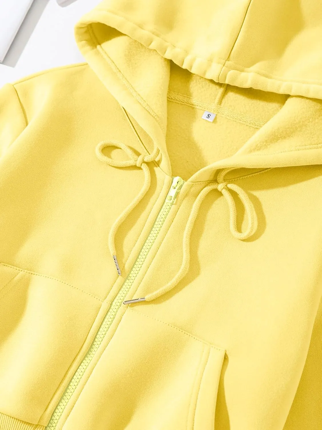 Cioatin Women Fleece Zip Up Crop Hoodies Sweatshirt Y2K Fall Trendy Long Sleeve Athletic Workout Pullover Jacket Sweater