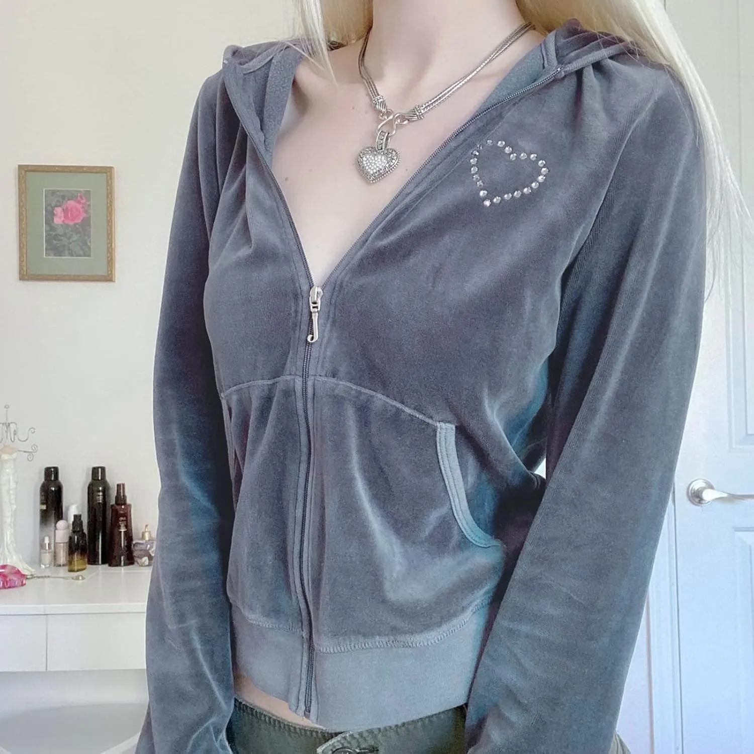 KMBANGI Zip Up Crop Hoodies for Women Vintage Velvet Hooded Pullover Y2k Slim Fit Sweatshirt Jacket with Pockets